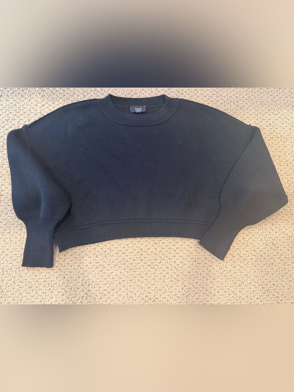 VICI crop Black Sweater